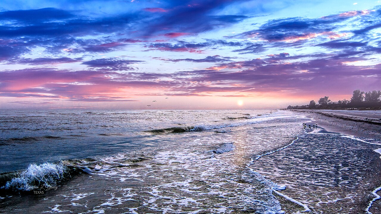 Sanibel Island shoreline at sunset